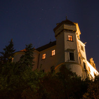 Kolem půlnoci se v zámku stále provází…
